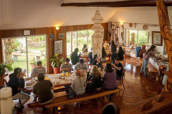 hotel en rapa nui chez maria goretti hanga roa estacionamiento restaurant desayuno